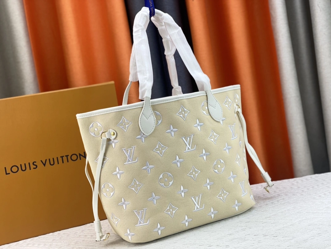 Comfortable 1527 Louis Vuitton AAA Quality Shoulder Bags For Women