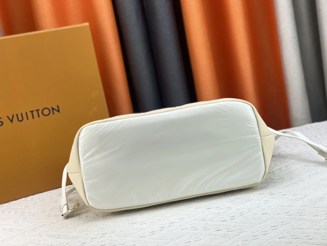 Comfortable 1527 Louis Vuitton AAA Quality Shoulder Bags For Women - Image 4