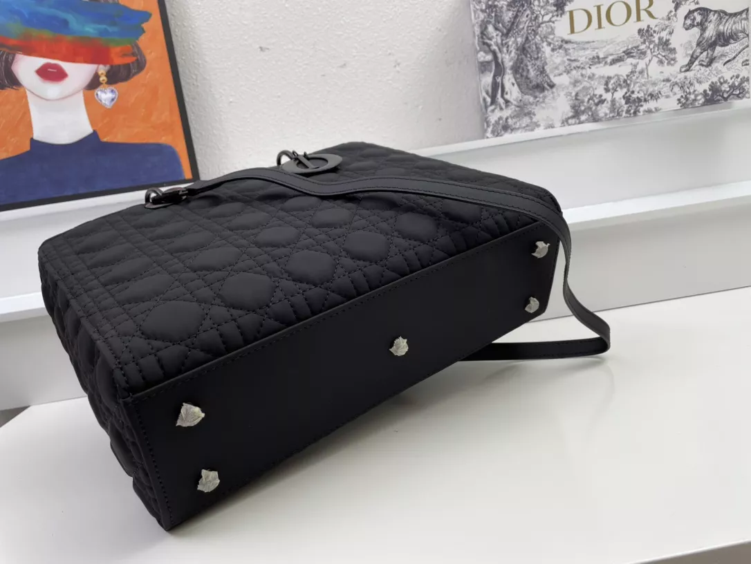 Comfortable 3178 Christian Dior AAA Quality Handbags For Women - Image 6