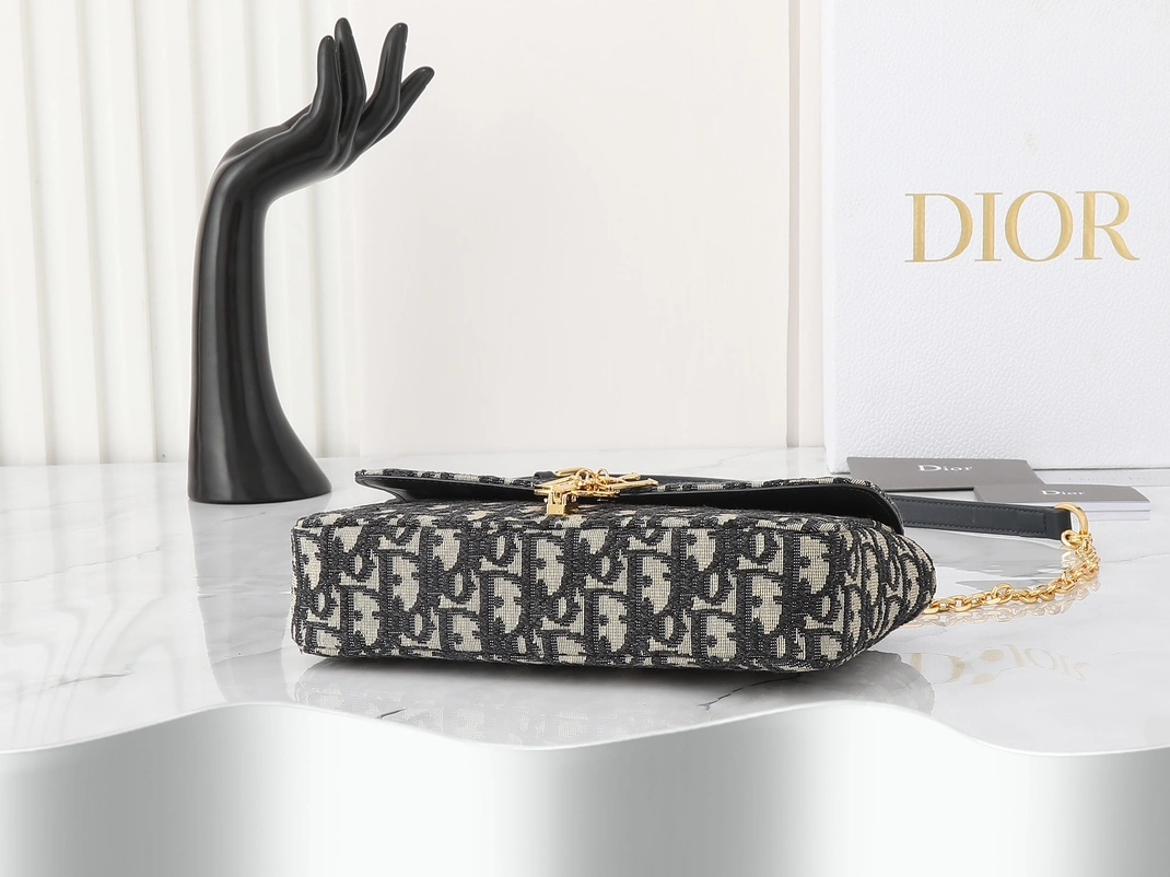 Comfortable 6385 Christian Dior AAA Quality Messenger Bags For Women - Image 7