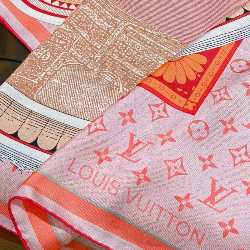 Comfortable 6889 Louis Vuitton Silk Squares - Image 4