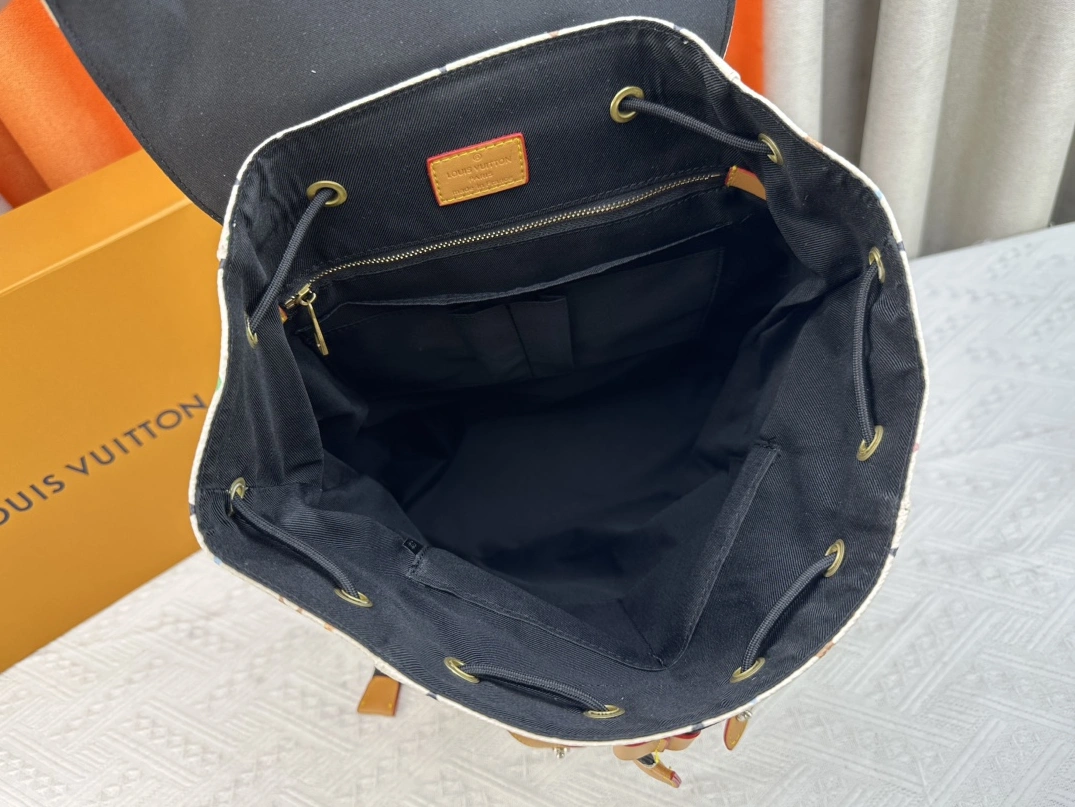 Comfortable 9245 Louis Vuitton AAA Quality Backpacks For Unisex - Image 8