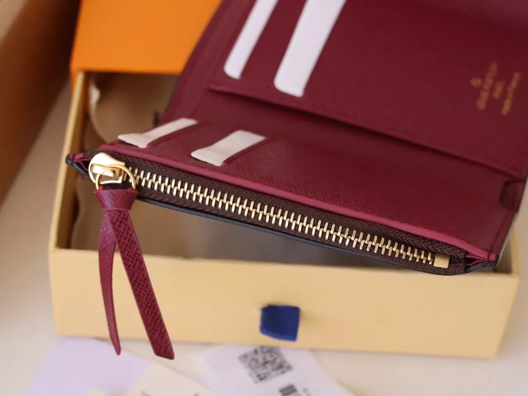 Comfortable 958 Louis Vuitton AAA Quality Wallets In Burgundy - Image 8