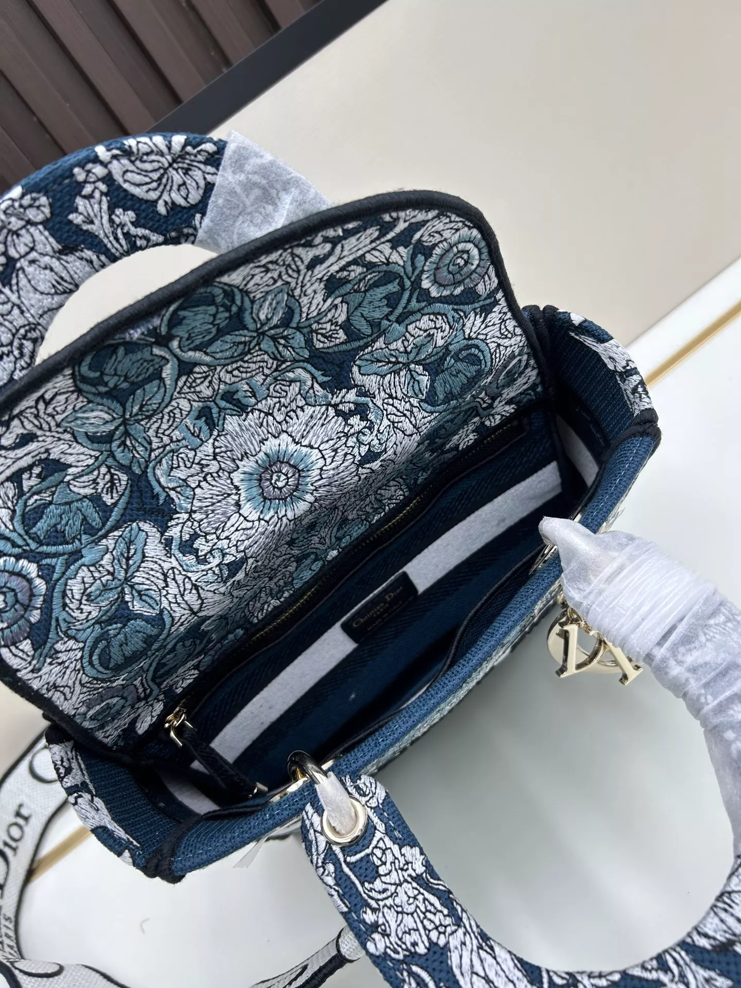 Cozy 2703 Christian Dior AAA Quality Handbags For Women - Image 7