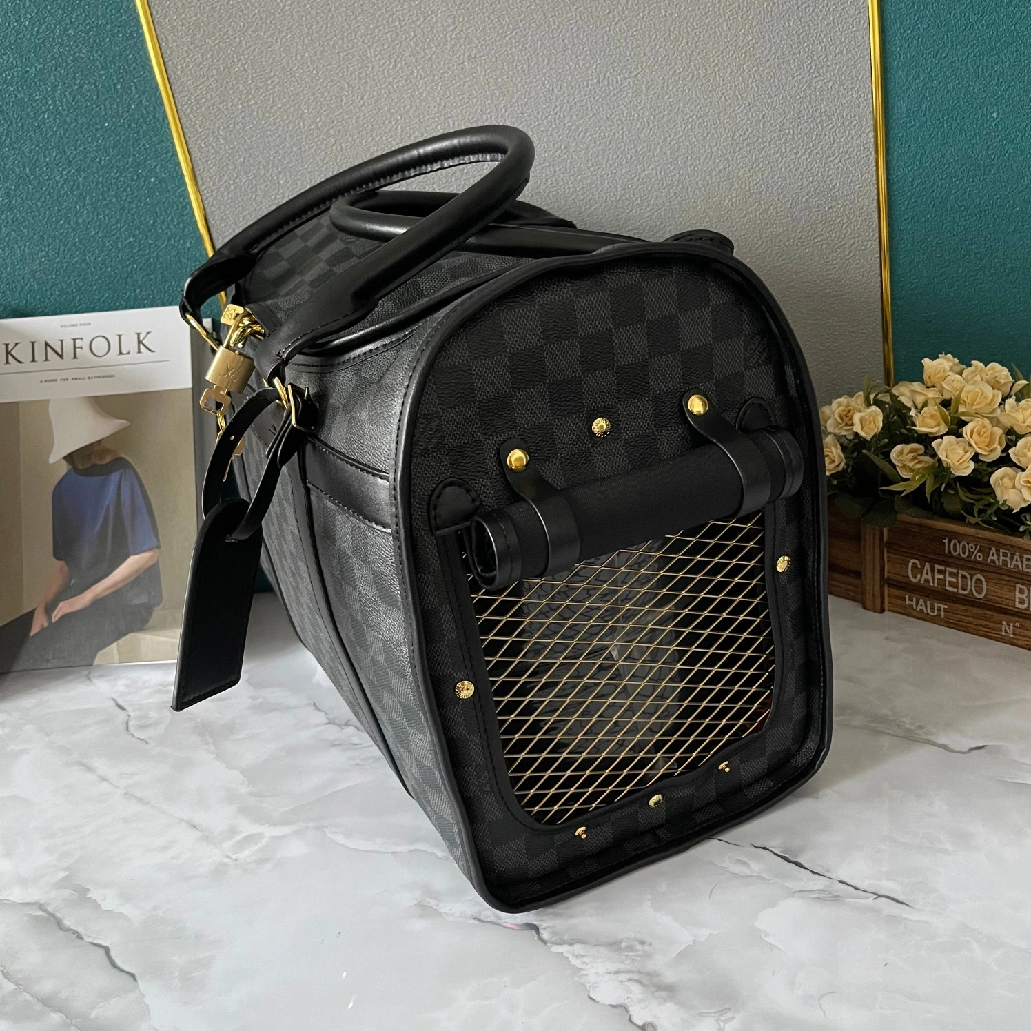 Cozy 3799 Louis Vuitton Travel Bags For Pets - Image 4