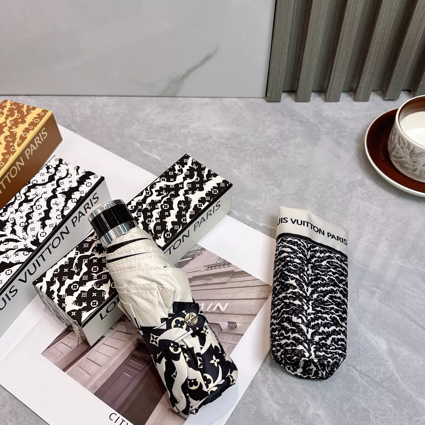 Cozy 6534 Louis Vuitton Umbrellas - Image 8