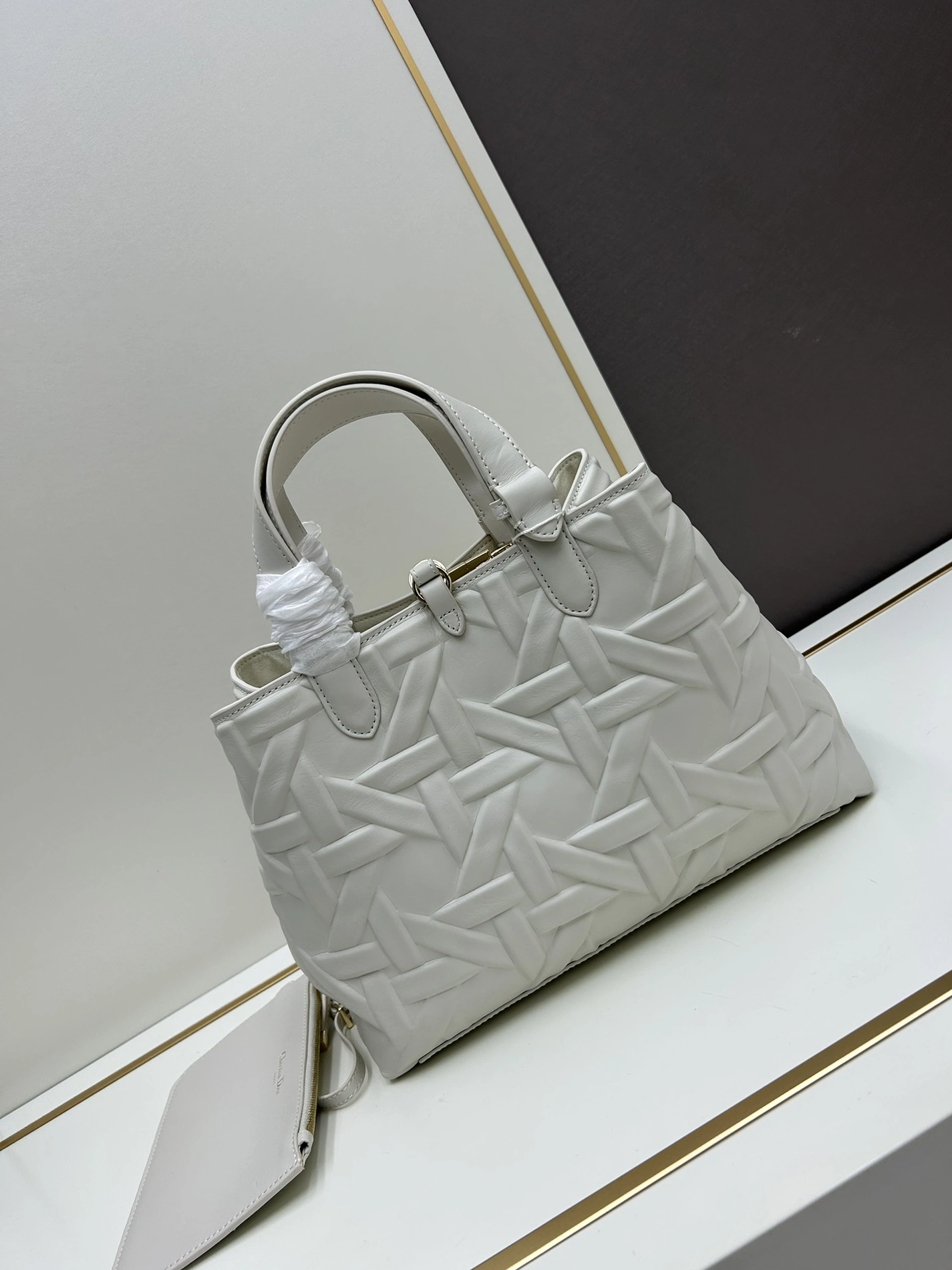 DailyWear 3695 Christian Dior AAA Quality Handbags For Women - Image 3