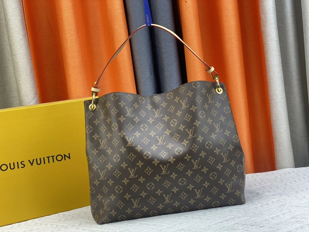 DailyWear 535 Louis Vuitton AAA Quality Shoulder Bags In Rose Red For Women - Image 3