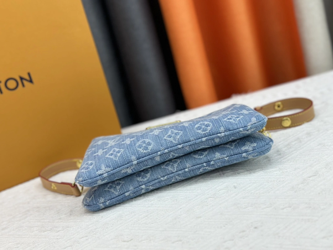 DailyWear 6677 Louis Vuitton AAA Quality Messenger Bags For Women - Image 5