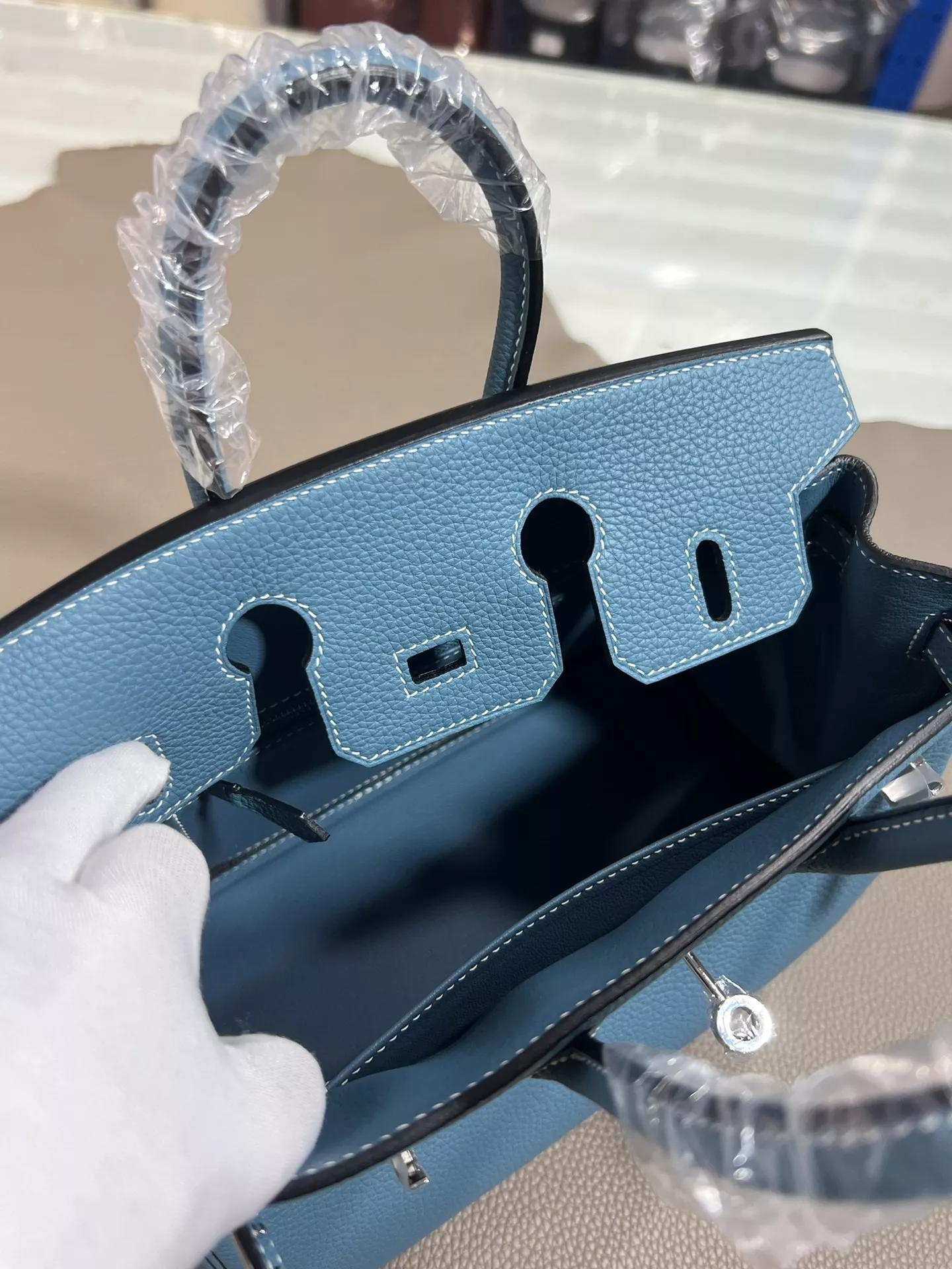 DailyWear 6890 Hermes AAA Quality Handbags For Women - Image 5