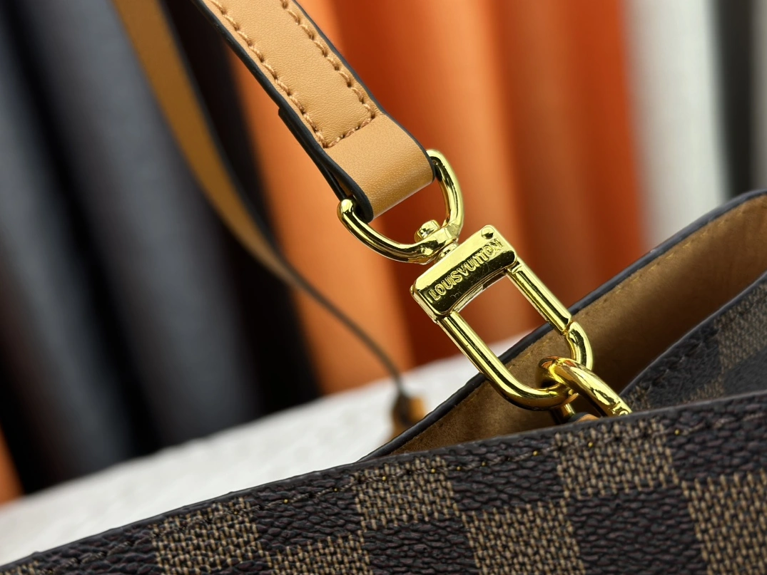 DailyWear 9910 Louis Vuitton AAA Quality Messenger Bags For Women - Image 6