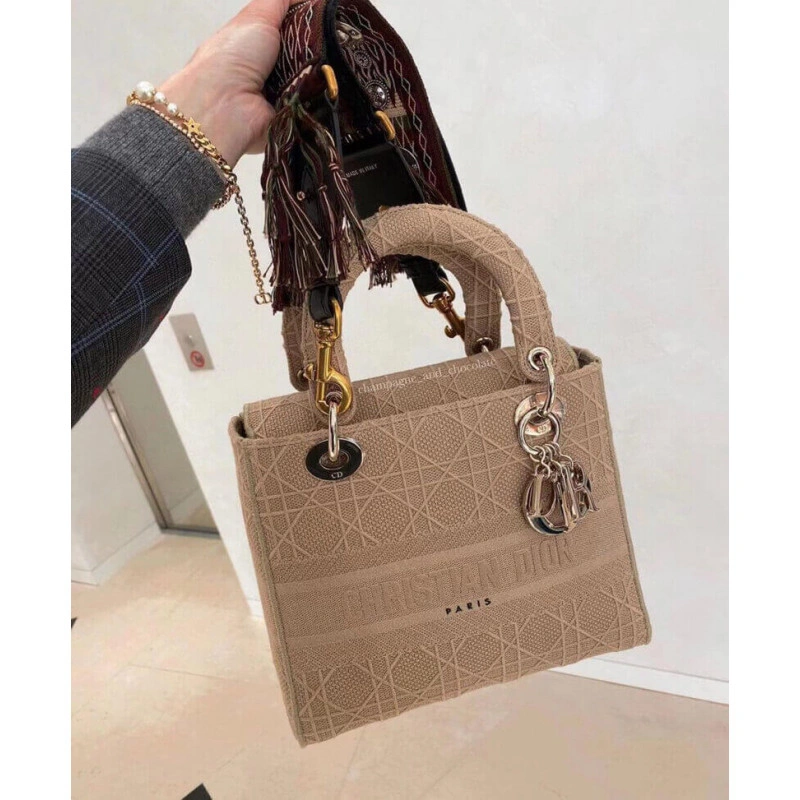 Interior Dior Medium Lady D-Lite Bag Beige Cannage Embroidered - Image 4