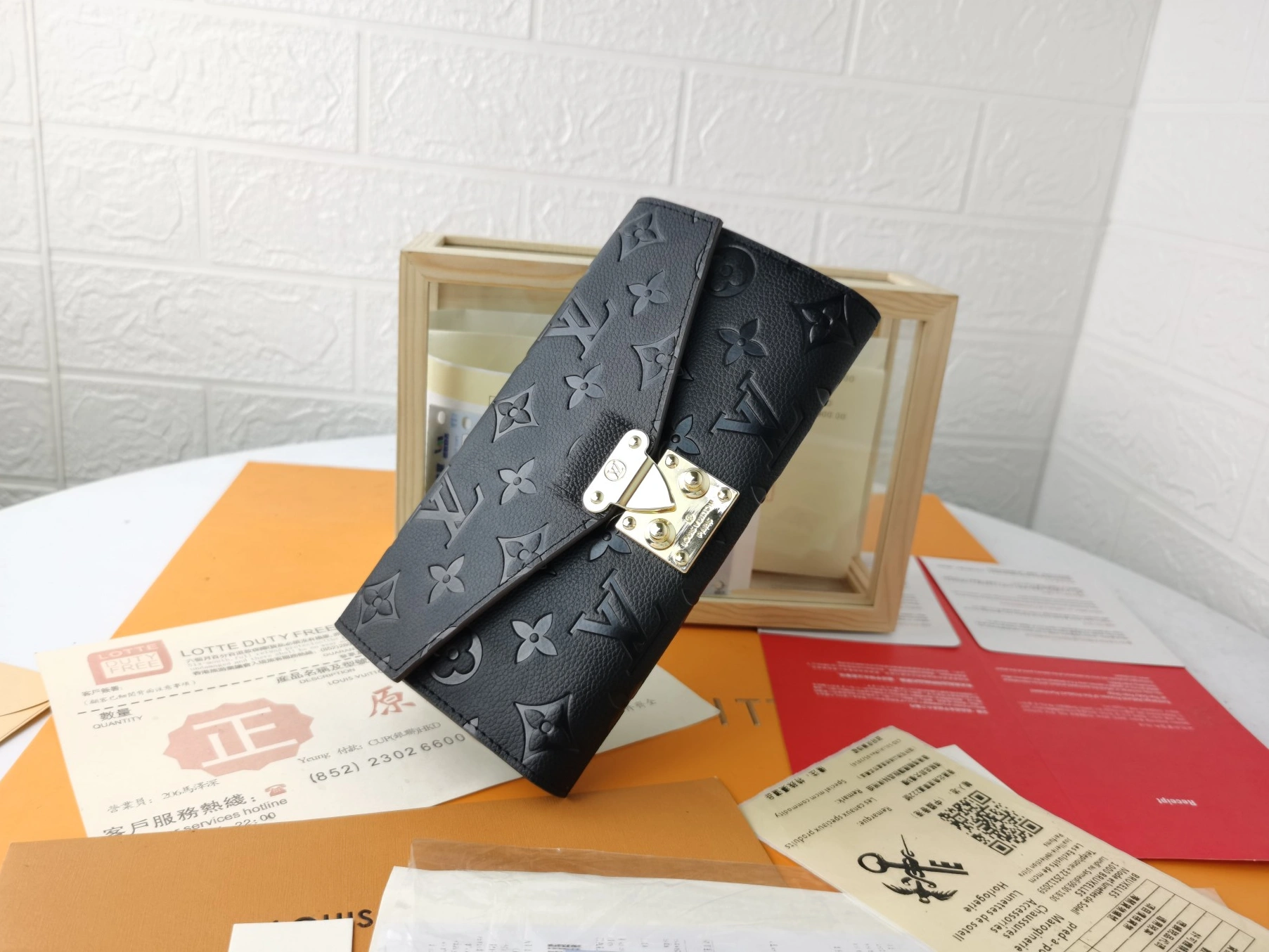 Durable 1778 Louis Vuitton LV Card Case For Women - Image 3