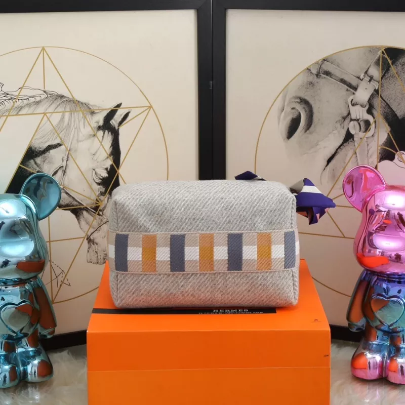 Durable 5242 Hermes AAA Quality Handbags For Women - Image 6