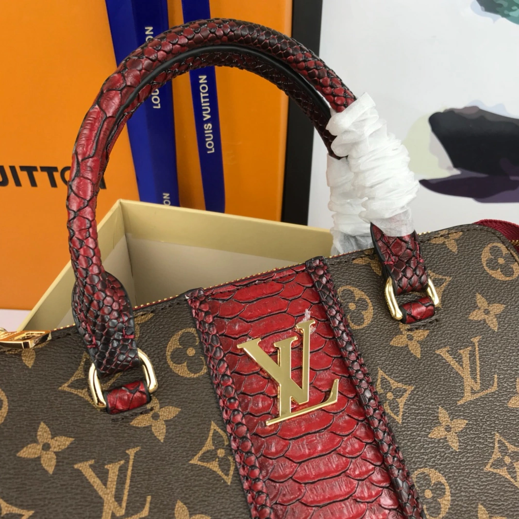 Durable 8592 Louis Vuitton AAA Quality Handbags For Women