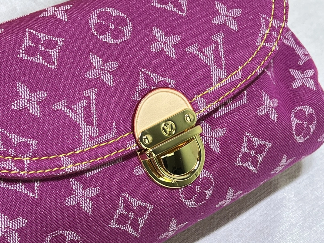 EasyMatch 7758 Louis Vuitton AAA Quality Shoulder Bags For Women - Image 4