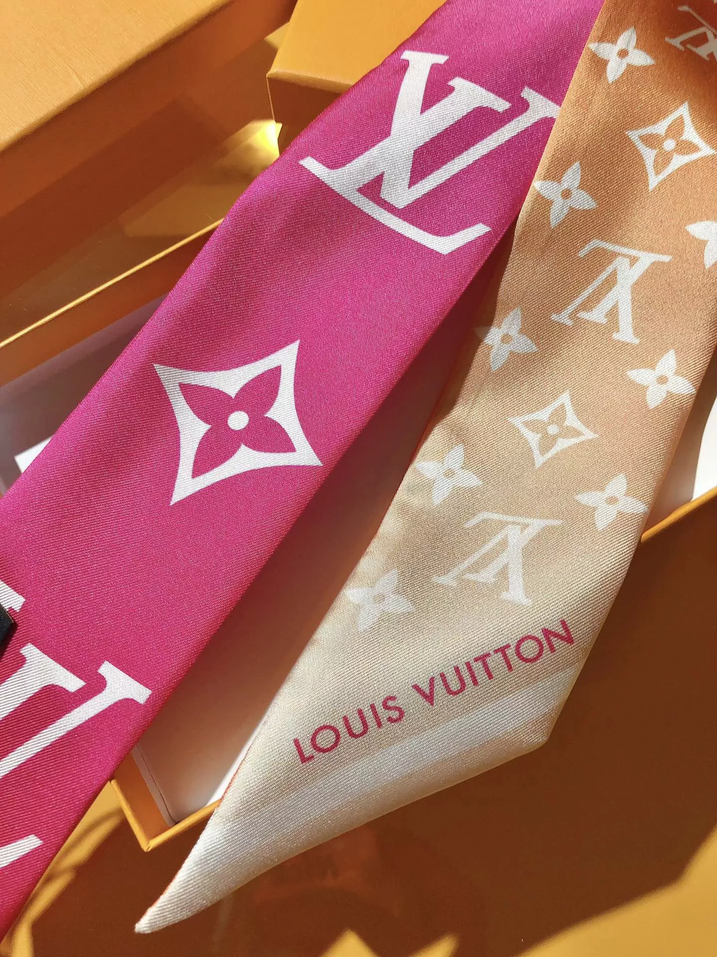 EasyMatch 9691 Louis Vuitton Silk Scarf - Image 3