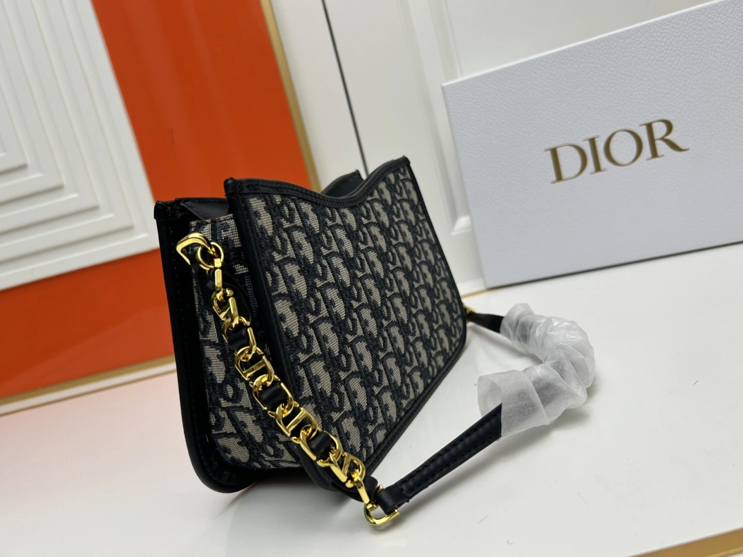 Efficient 5873 Christian Dior AAA Quality Shoulder Bags For Women