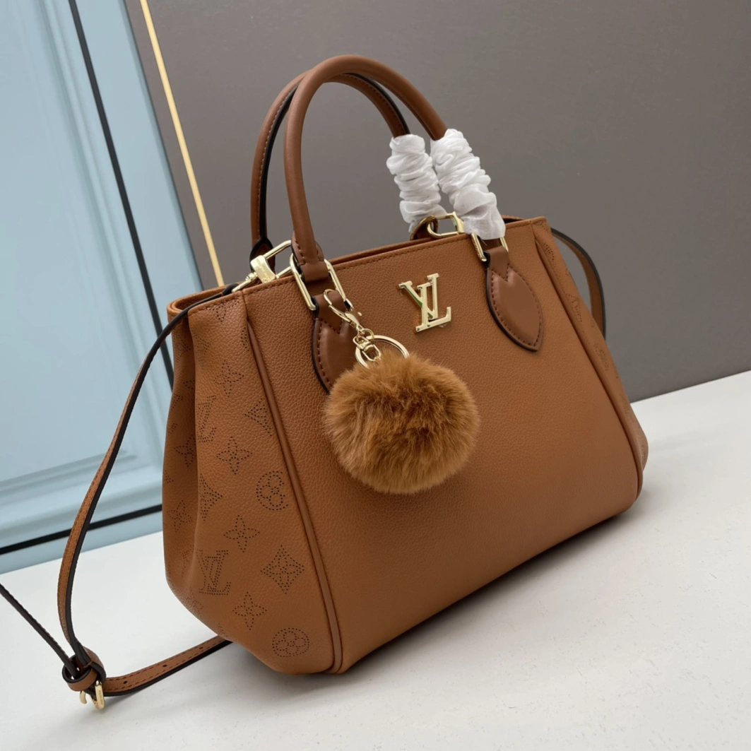 Efficient 8300 Louis Vuitton AAA Quality Handbags For Women