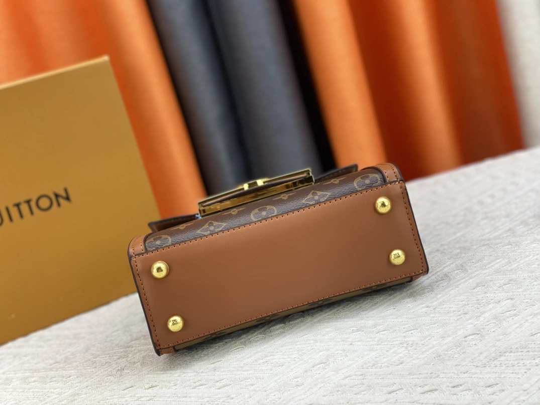 Elegant 3924 Louis Vuitton AAA Quality Handbags For Women - Image 5