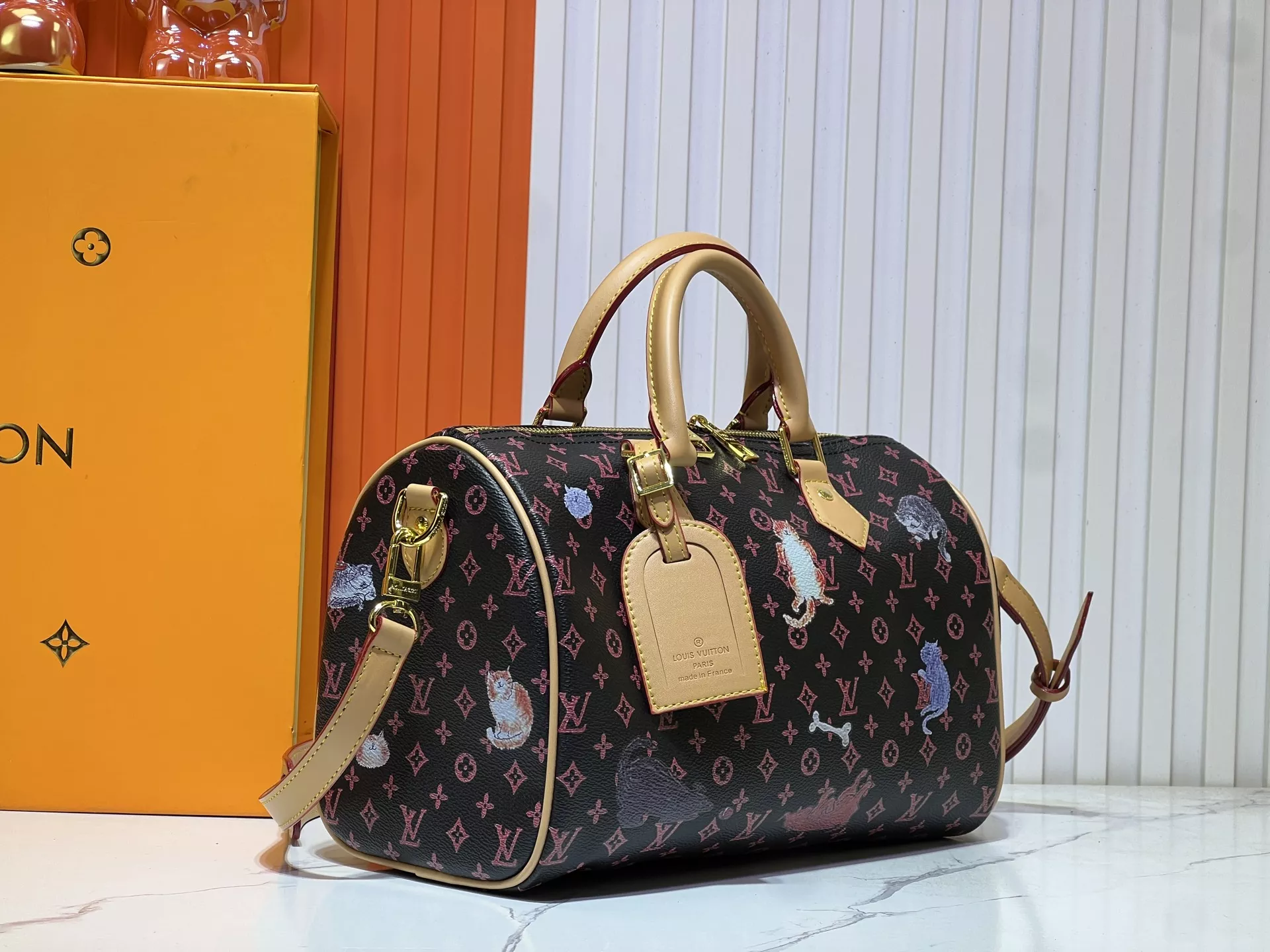 Elegant 5718 Louis Vuitton AAA Quality Handbags For Women