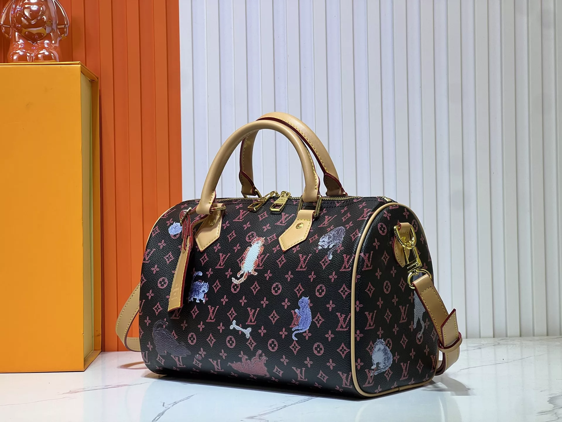 Elegant 5718 Louis Vuitton AAA Quality Handbags For Women - Image 3