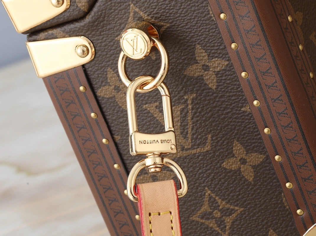 Elegant 817 Louis Vuitton AAA Quality Handbags For Women - Image 7