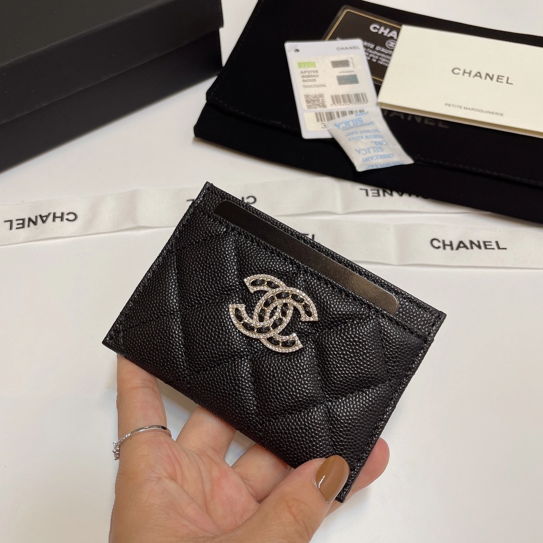 Flexible 2632 Chanel Card Case