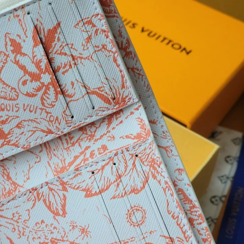 Flexible 412 Louis Vuitton AAA Quality Card Case - Image 7