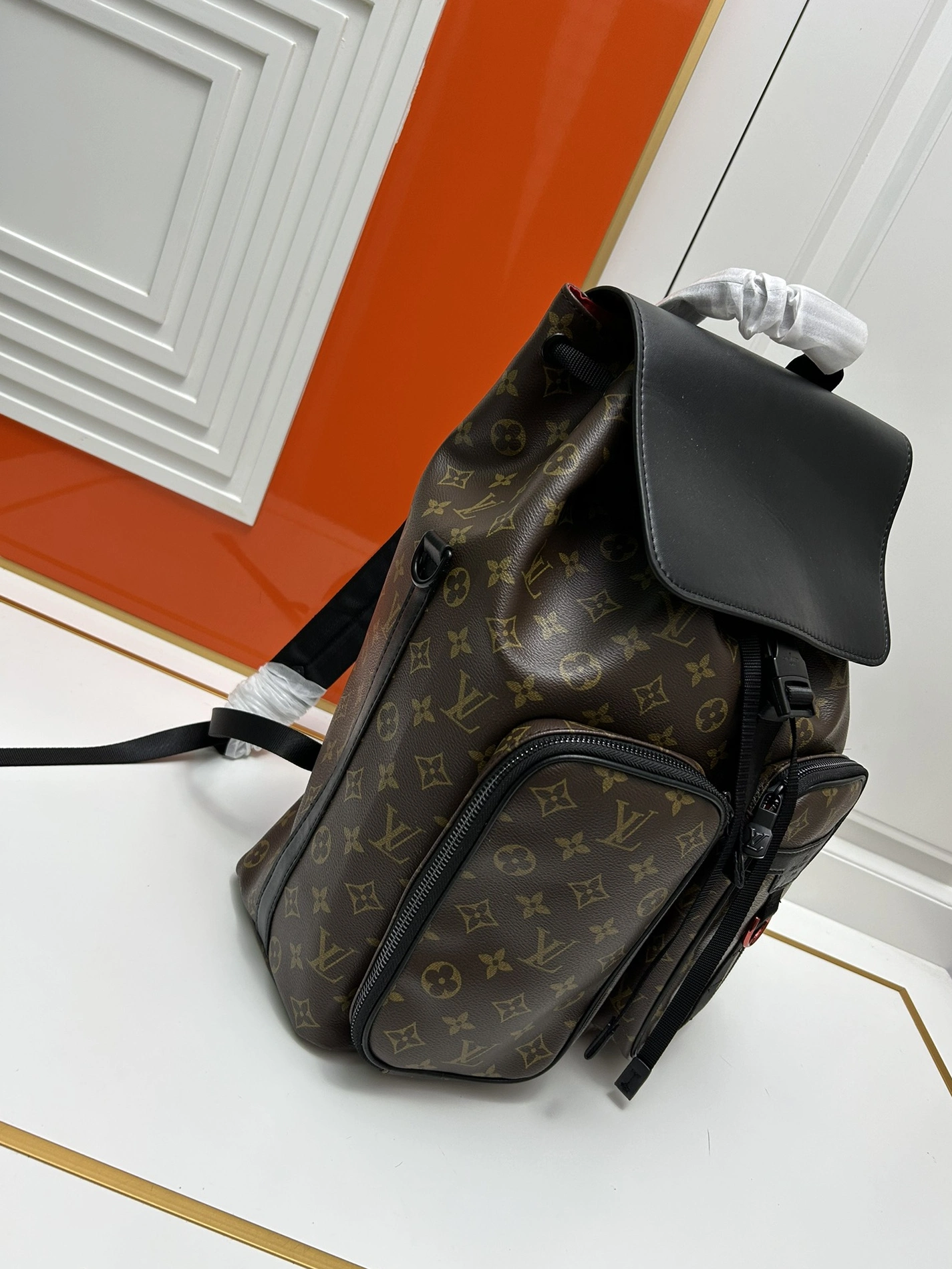 Flexible 6409 Louis Vuitton AAA Quality Backpacks For Unisex - Image 3