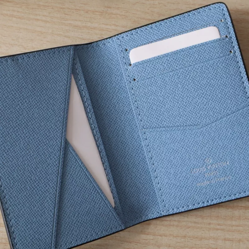 Flexible 6613 Louis Vuitton AAA Quality Card Case - Image 5