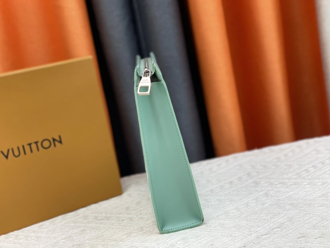 Functional 4069 Louis Vuitton LV Wallets For Unisex - Image 3