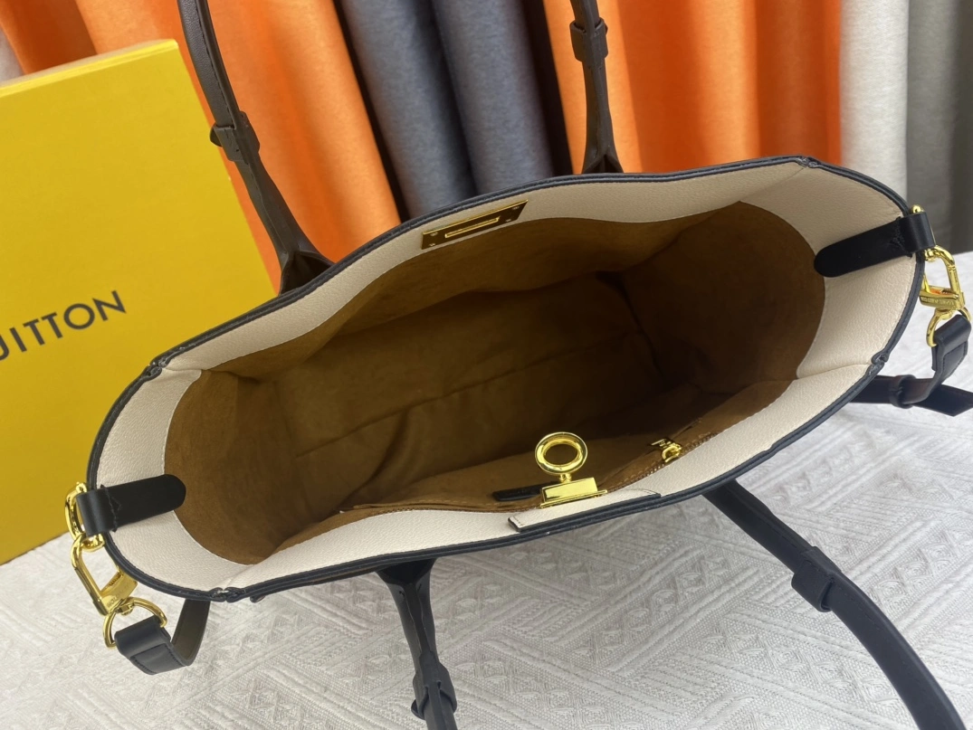 Functional 5081 Louis Vuitton AAA Quality Handbags For Women - Image 7