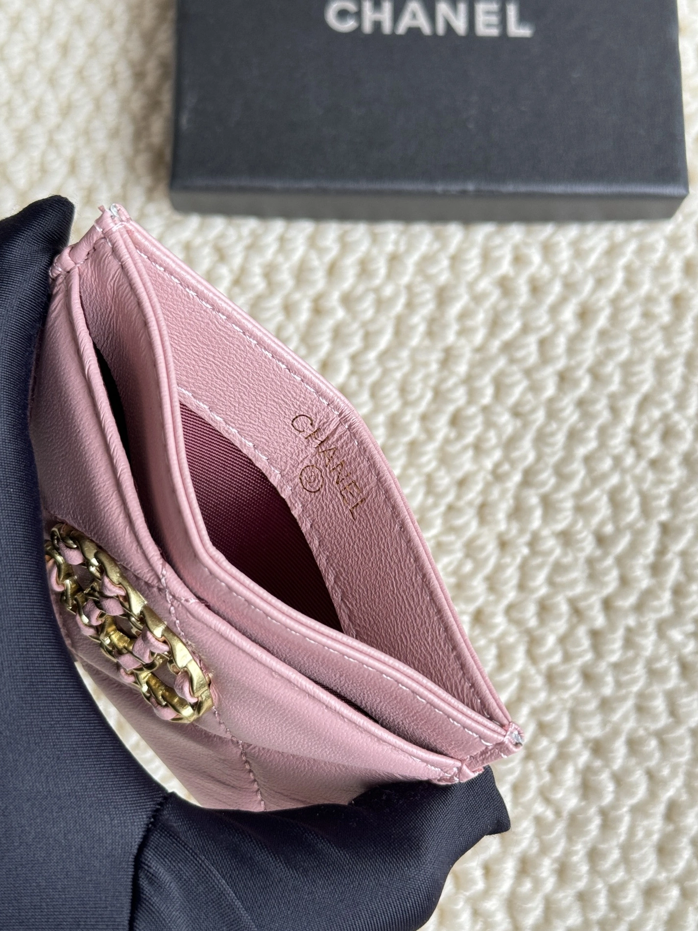 Functional 9518 Chanel Card Case - Image 5