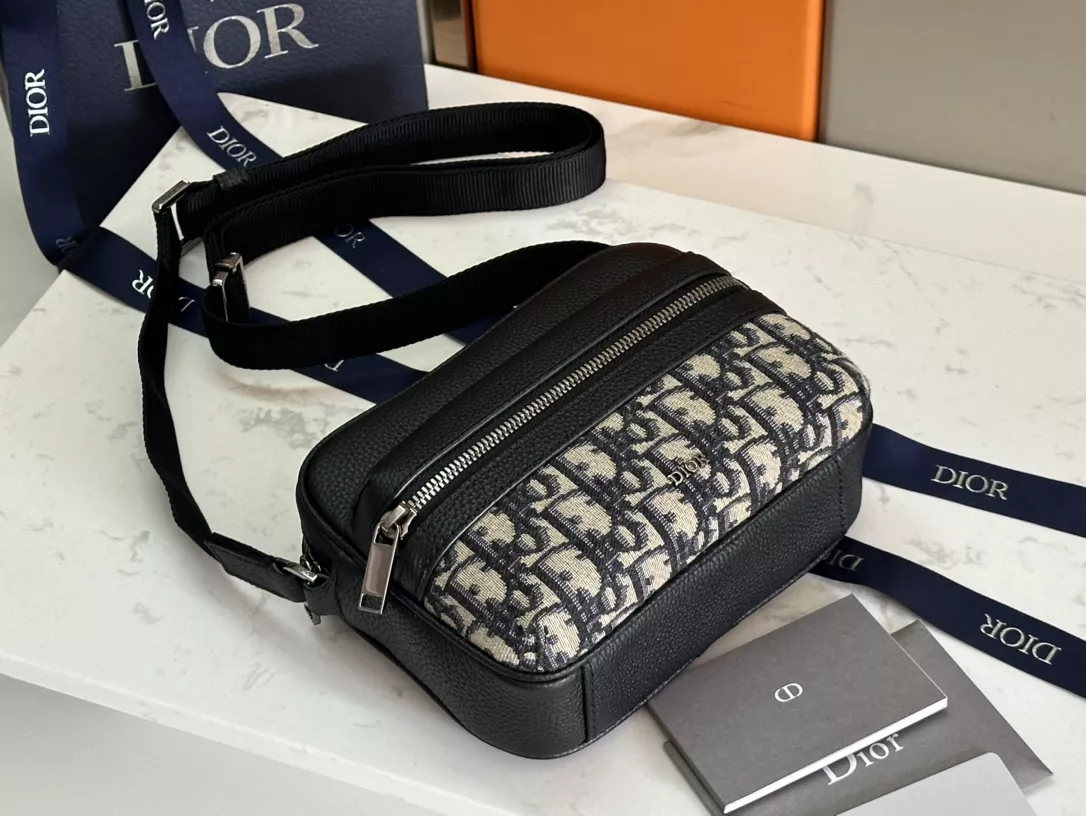 GoAnywhere 8169 Christian Dior AAA Man Messenger Bags - Image 3