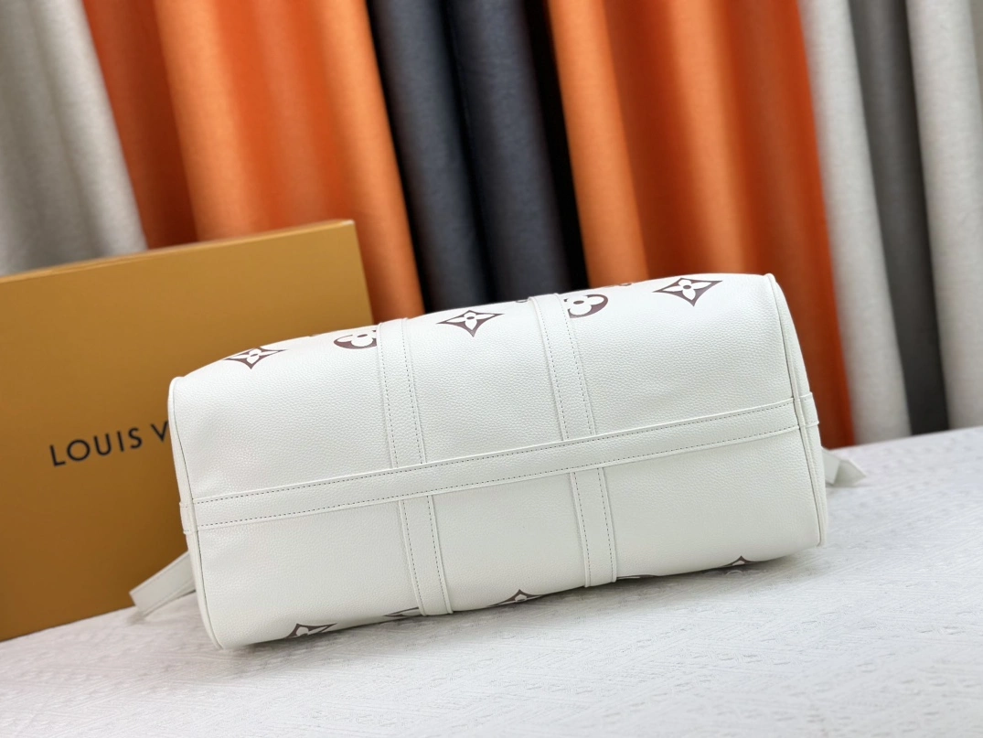 GoodFit 4334 Louis Vuitton Travel Bags - Image 5