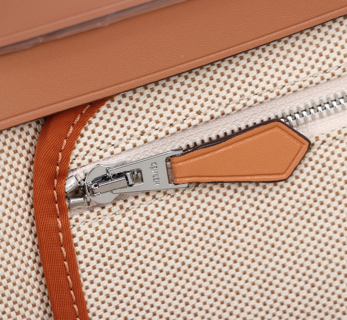 Hermes AAA Quality Handbags For Women Comfortable 9869 - Image 6