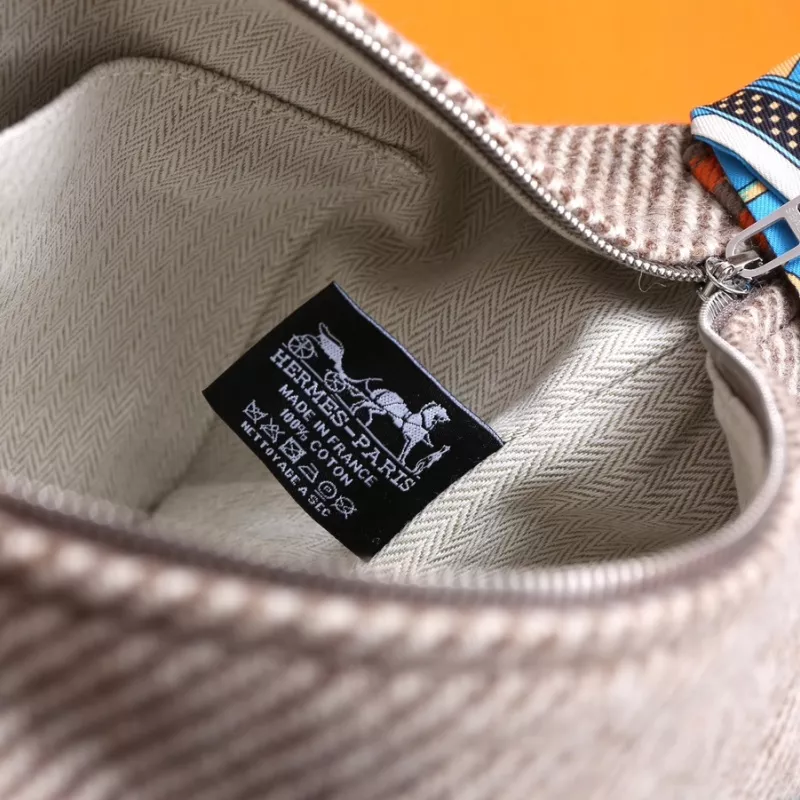 Hermes AAA Quality Handbags For Women Cozy 3284 - Image 8