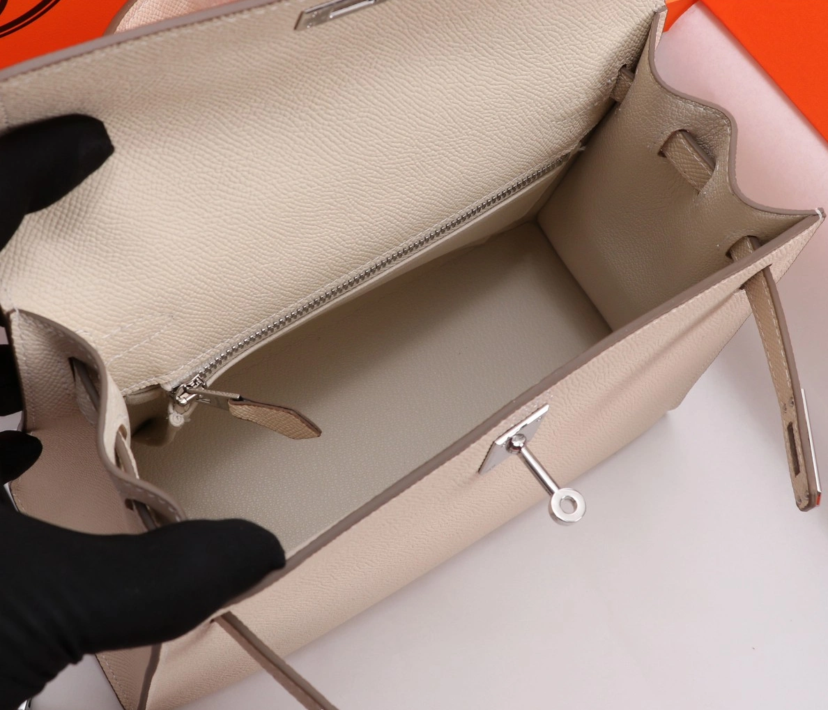 Hermes AAA Quality Handbags For Women HighQuality 711 - Image 5