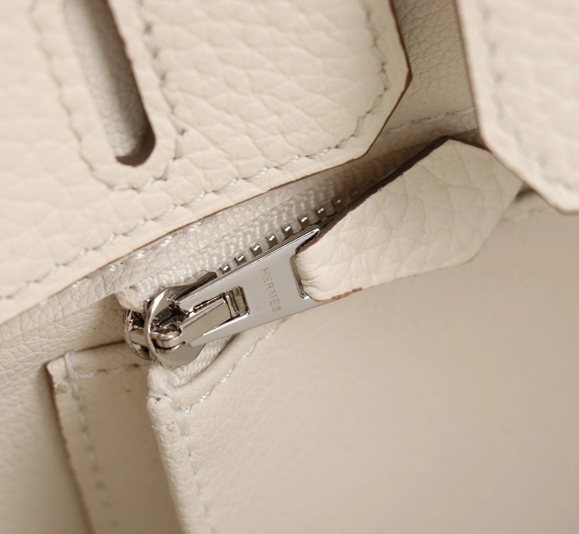 Hermes AAA Quality Handbags For Women Practical 6799 - Image 6