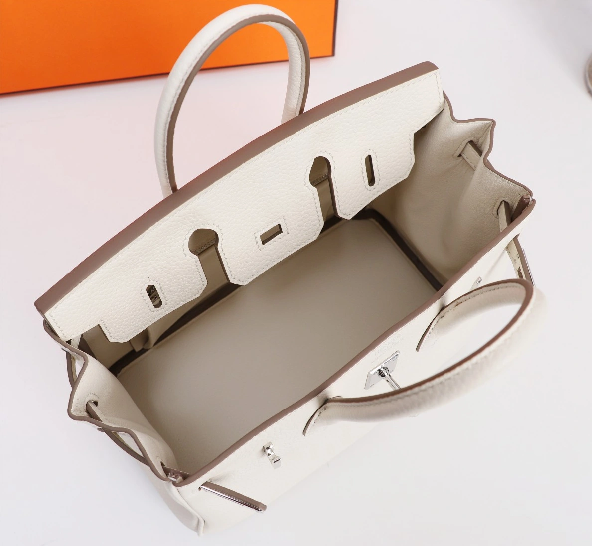 Hermes AAA Quality Handbags For Women Practical 6799 - Image 7