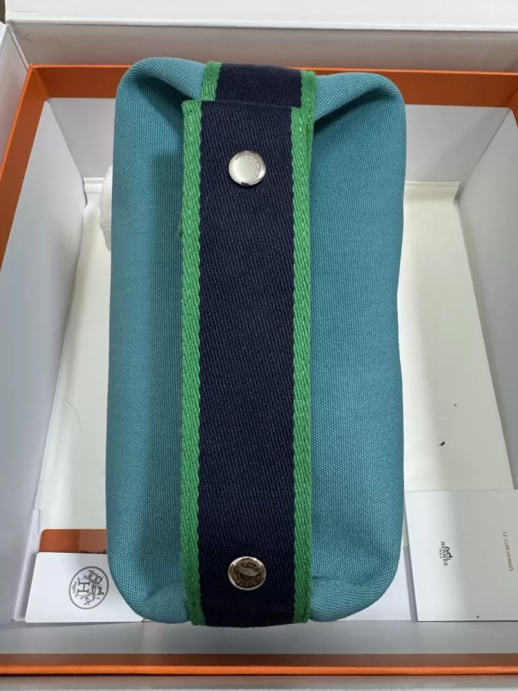 Hermes AAA Quality Handbags For Women Stylish 3069 - Image 3