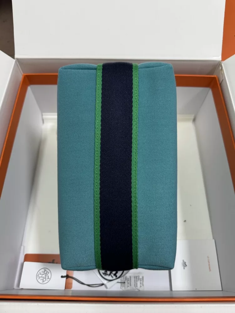 Hermes AAA Quality Handbags For Women Stylish 3069 - Image 5