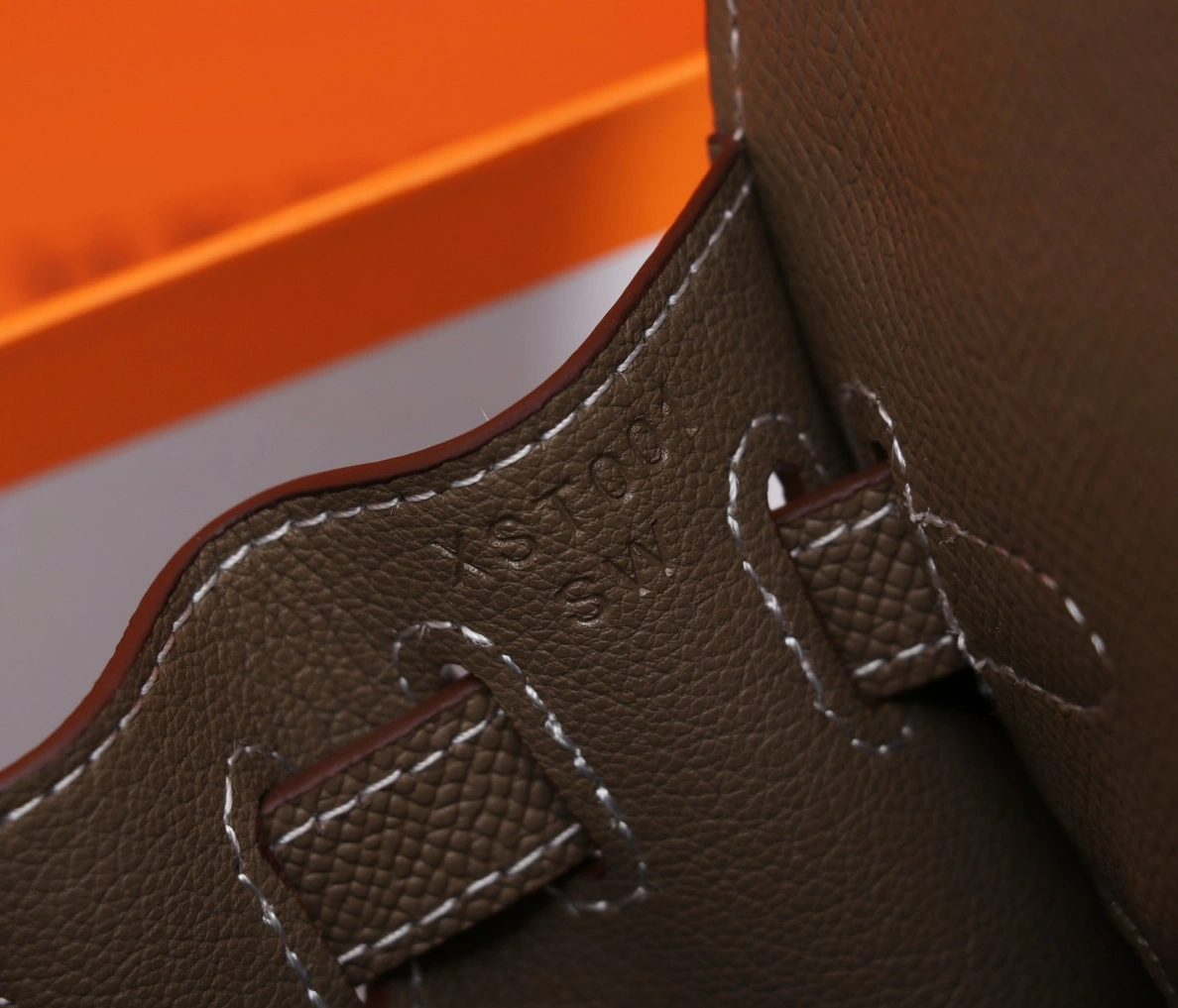 Hermes AAA Quality Handbags For Women Trendy 157 - Image 5