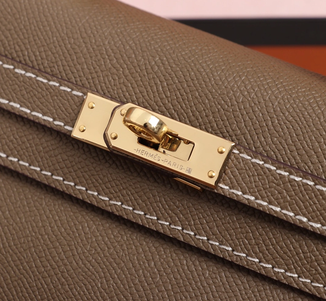 Hermes AAA Quality Messenger Bags For Women Minimalist 524 - Image 5