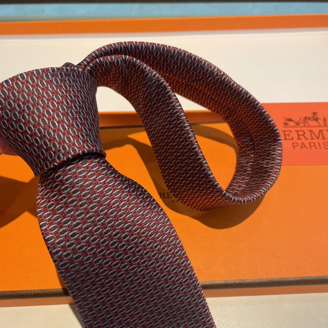 Hermes Necktie For Men Minimalist 1537 - Image 3