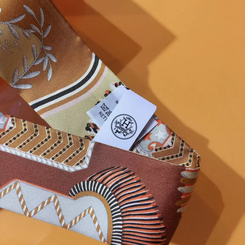 Hermes Silk Scarf Compact 6537 - Image 3