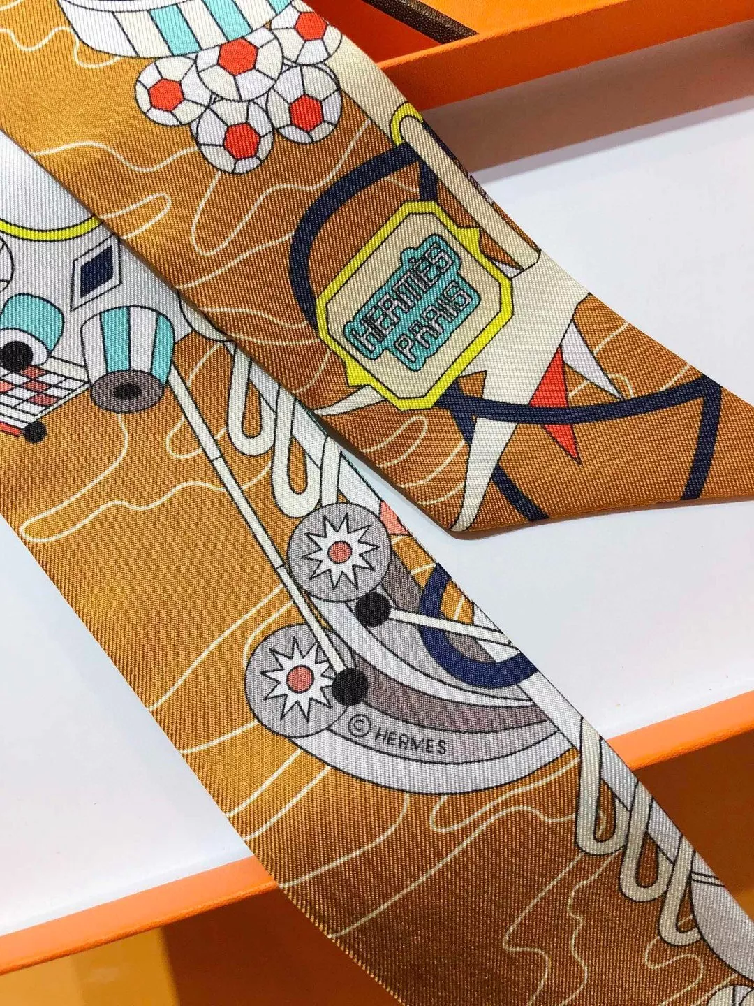 Hermes Silk Scarf Efficient 5606 - Image 4