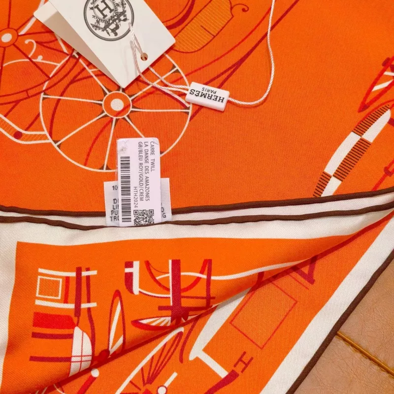 Hermes Silk Squares Resilient 5368 - Image 4