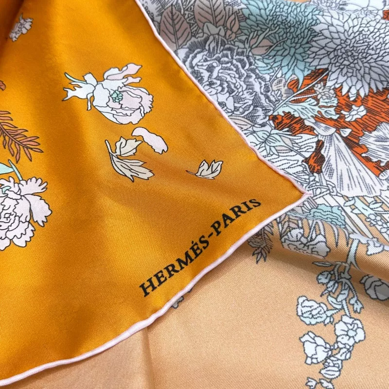 Hermes Silk Squares Trendsetting 1152 - Image 4